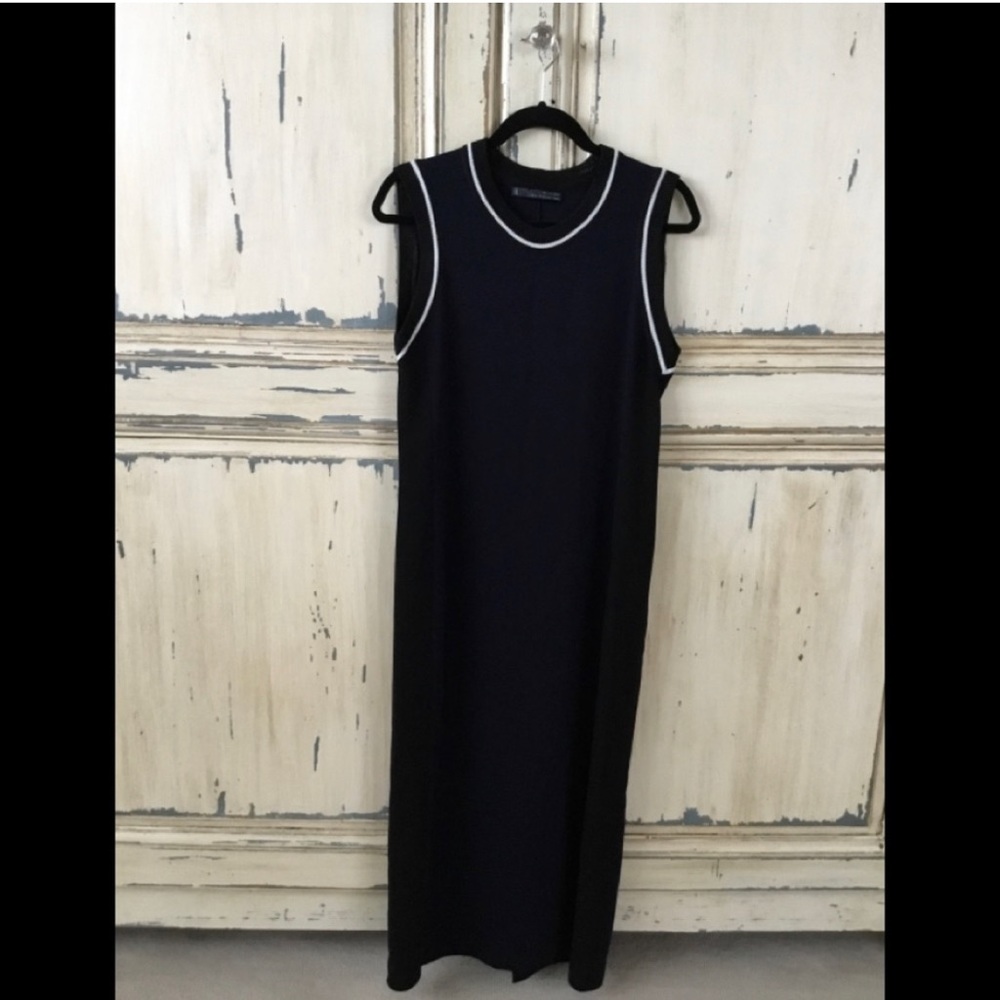 Beautiful navy Zara dress